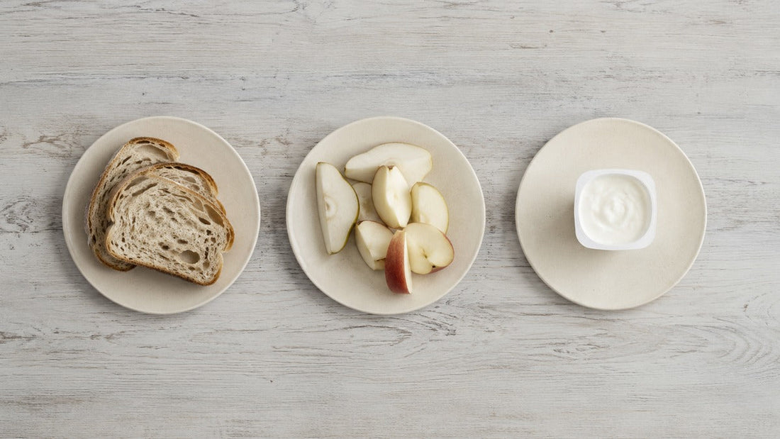 Den Nachmittagssnack eines Kindergartenkindes zusammenstellen