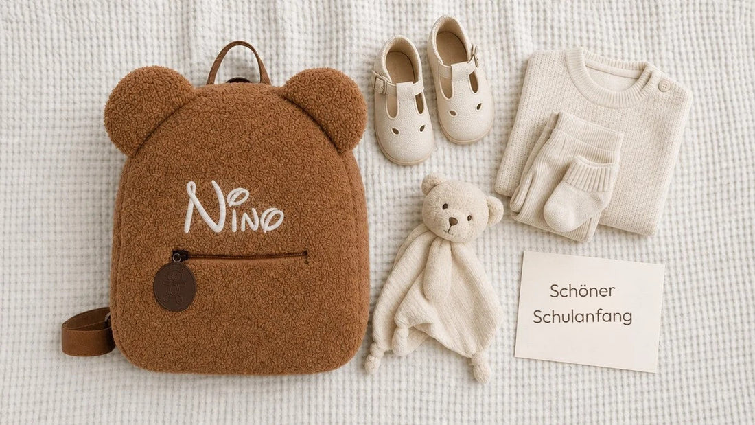 Schulanfang Geschenkset: Rucksack mit besticktem Namen, Schuhe und Pullover